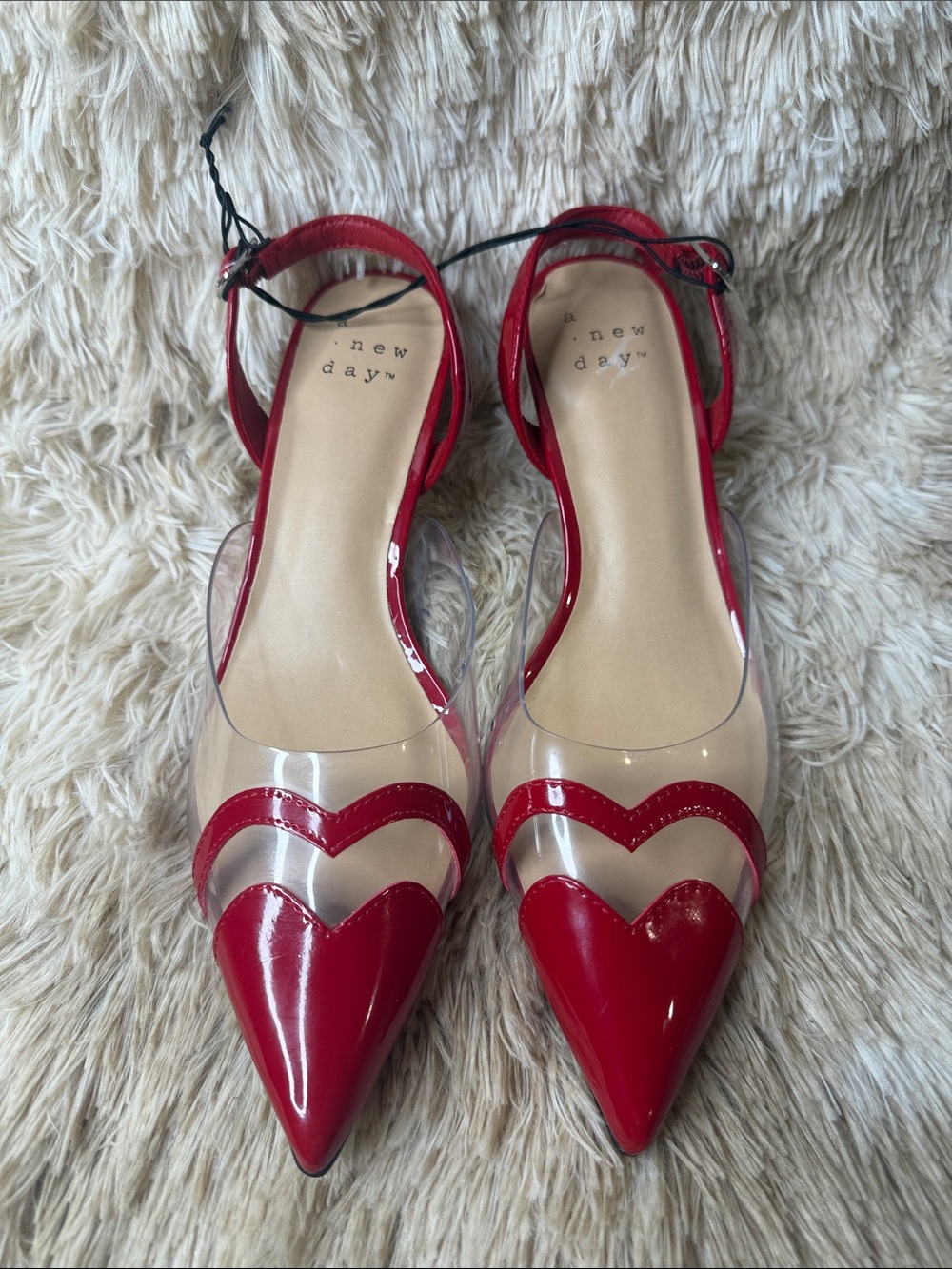 NWT NEW DAY RED ELANOR HEART SLING BACK HEEL